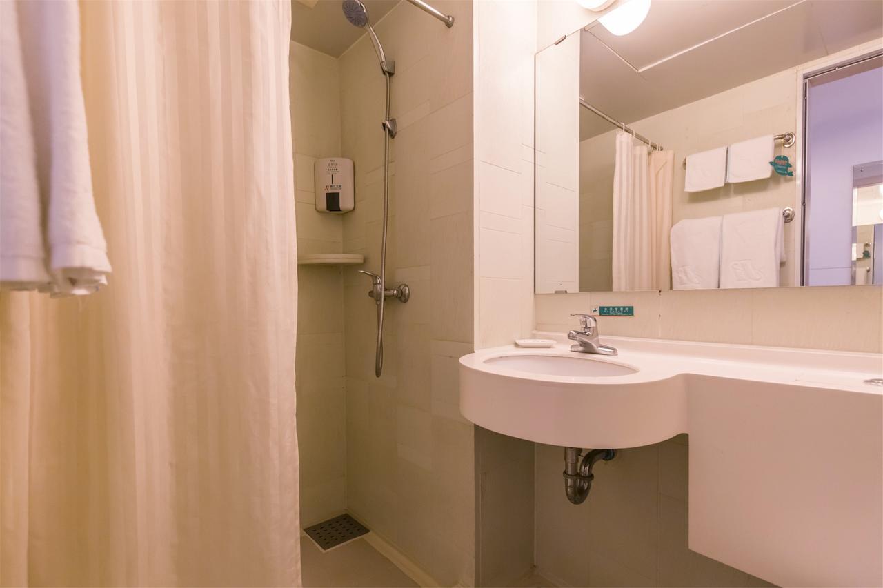 Jinjiang Inn Chengdu Chunxi Road Taiguli Hotel Екстер'єр фото
