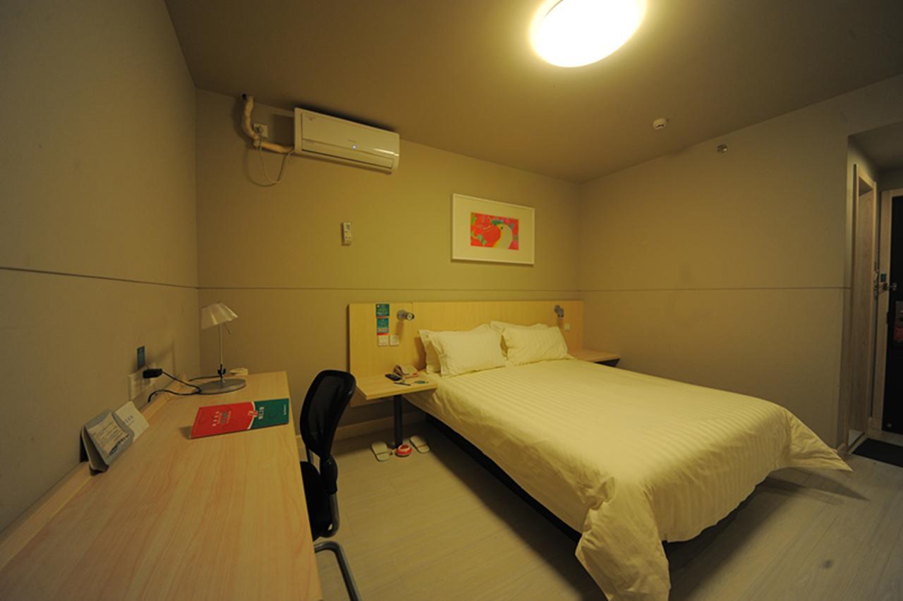 Jinjiang Inn Chengdu Chunxi Road Taiguli Hotel Екстер'єр фото