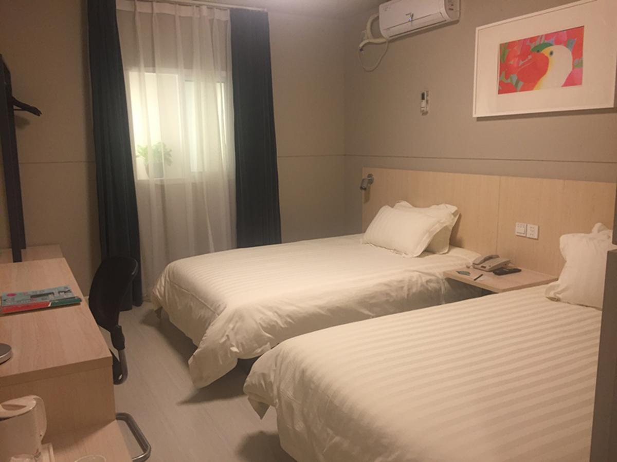 Jinjiang Inn Chengdu Chunxi Road Taiguli Hotel Екстер'єр фото